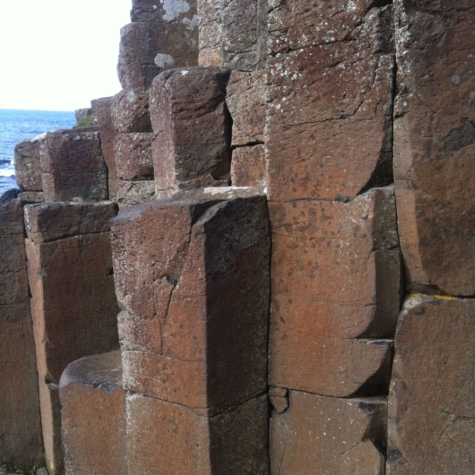 iPhone 4 back camera 3.85mm f/2.8 sample photo. The giant's causeway, northern photography