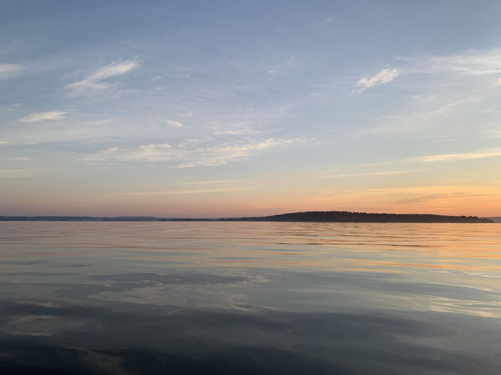 Apple iPhone XS Max sample photo. Background, ocean, sunrise photography