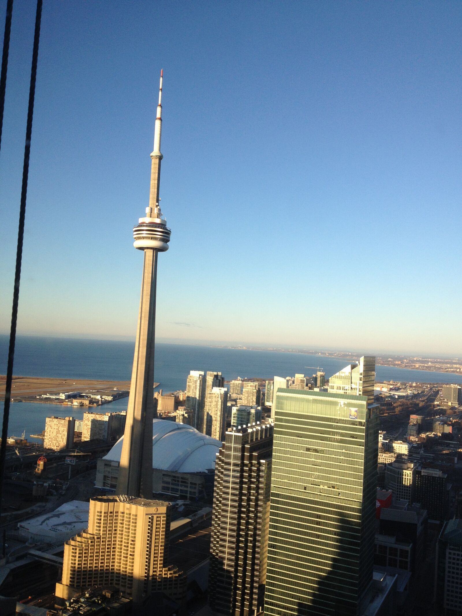 iPhone 4S back camera 4.28mm f/2.4 sample photo. Cn tower, toronto, canada photography