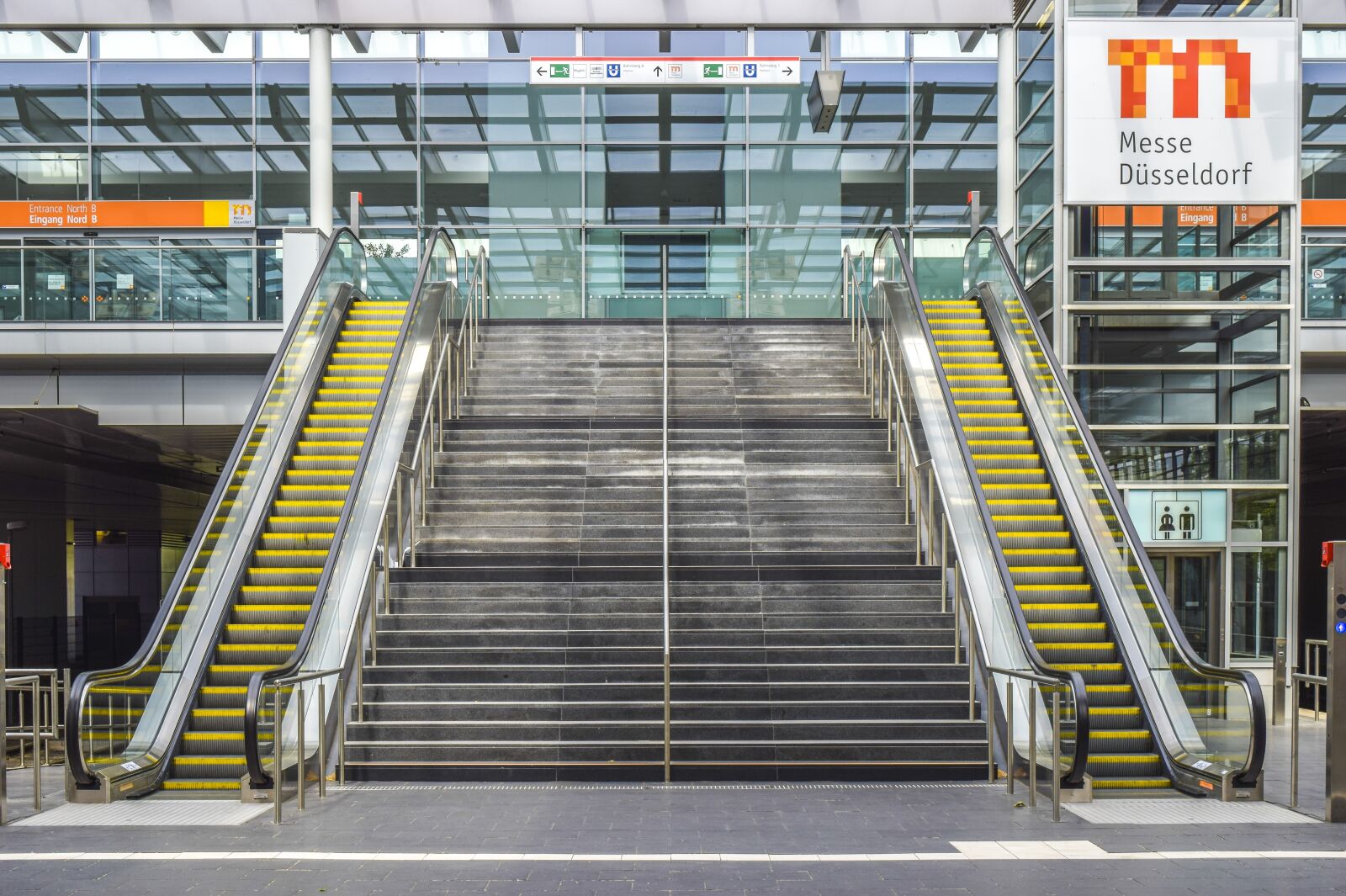 Nikon D3300 sample photo. Architecture, stairs, building photography