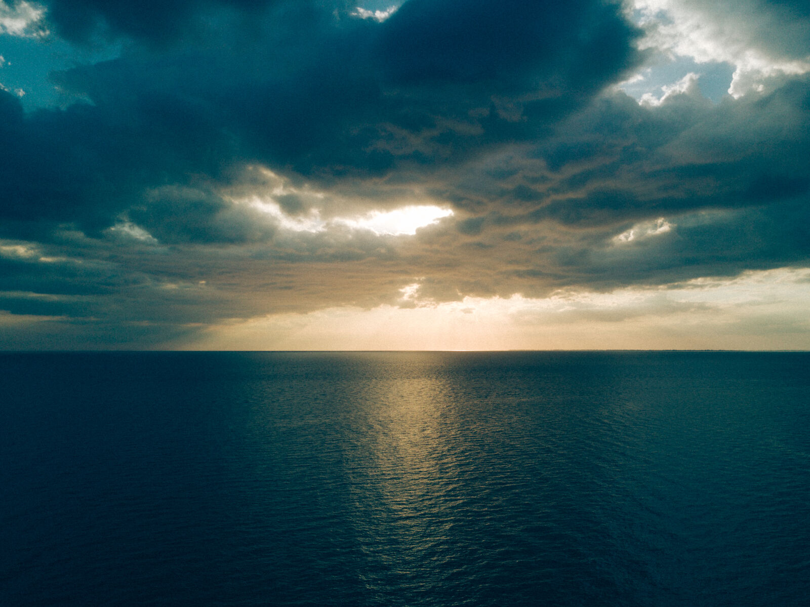 DJI FC220 sample photo. Clouds, dawn, dusk, light photography