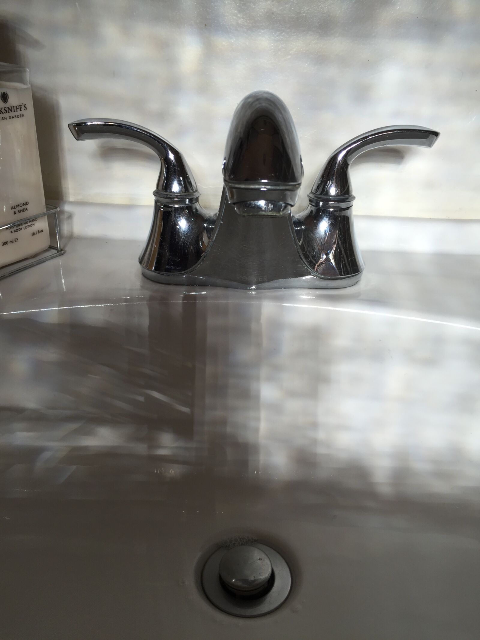 Apple iPhone 6 sample photo. Faucet, sink, bath photography