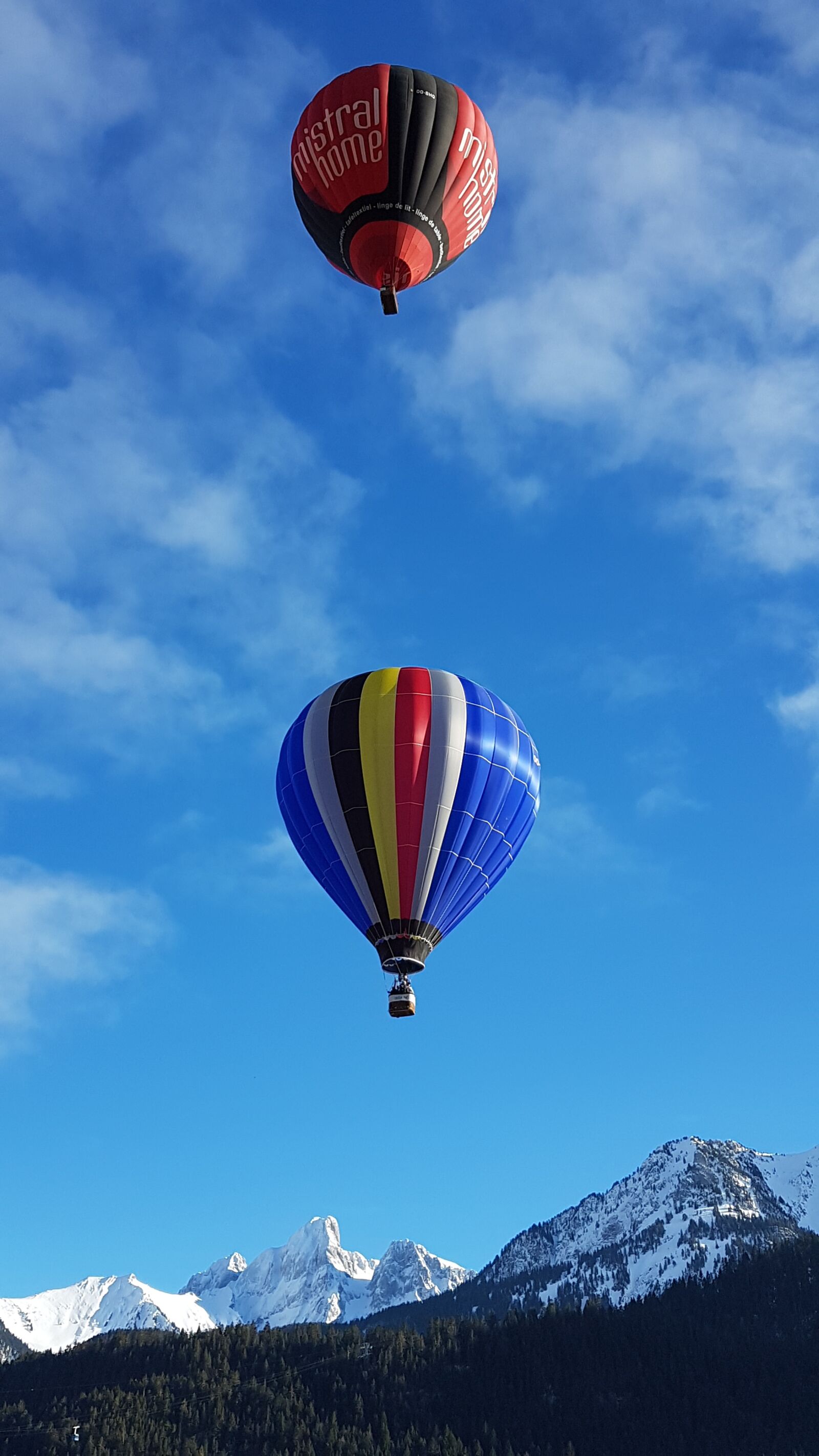 Samsung Galaxy S7 Edge sample photo. Balloon, adventure, flying photography