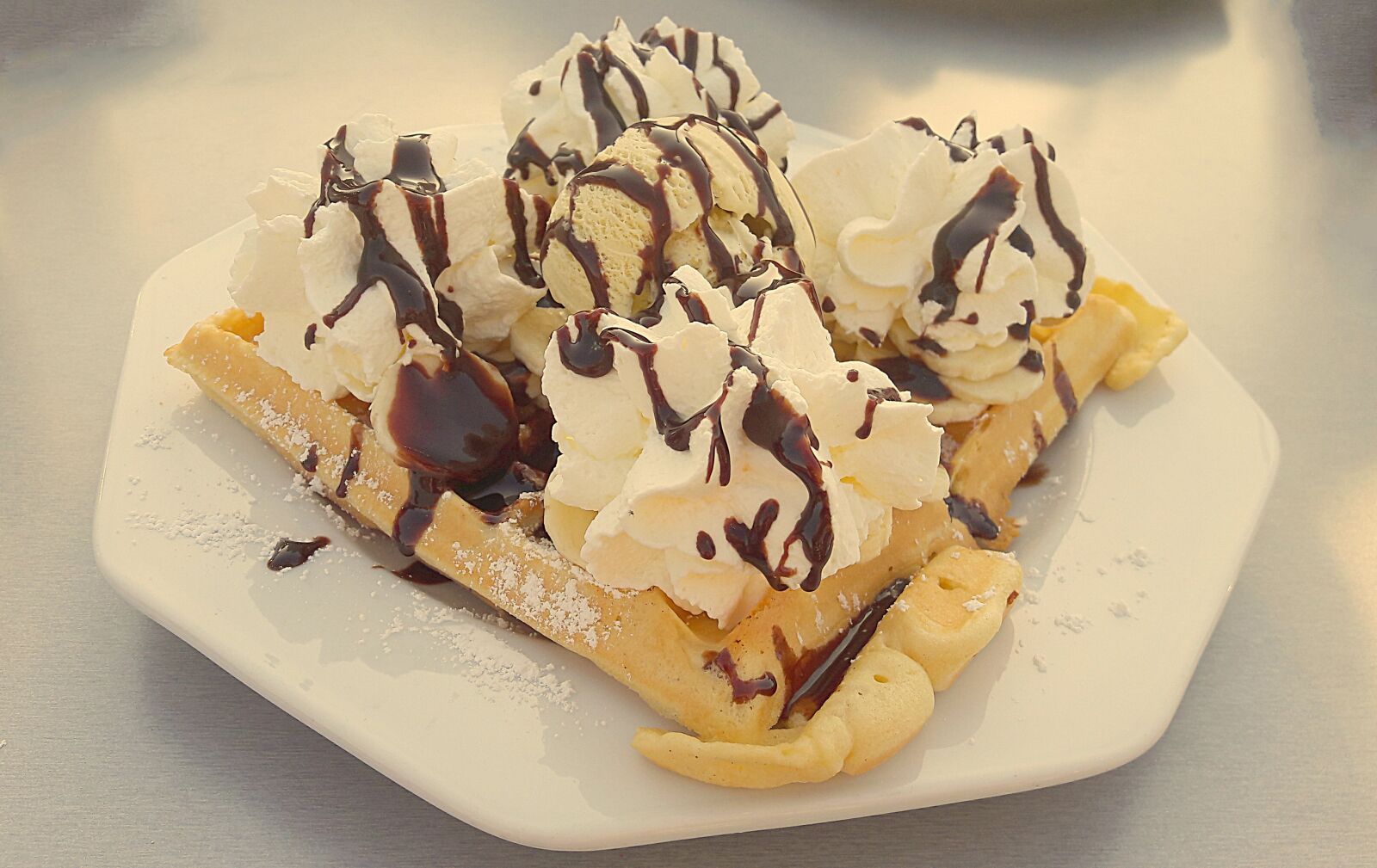 Samsung Galaxy A5(2016) sample photo. Waffle, ice, delicious photography