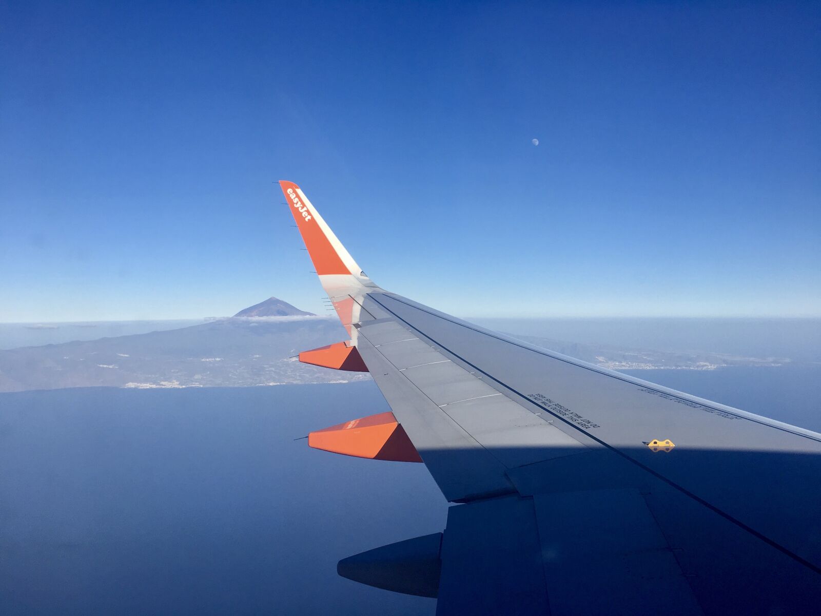 Apple iPhone 6s sample photo. Plane, air, fly photography