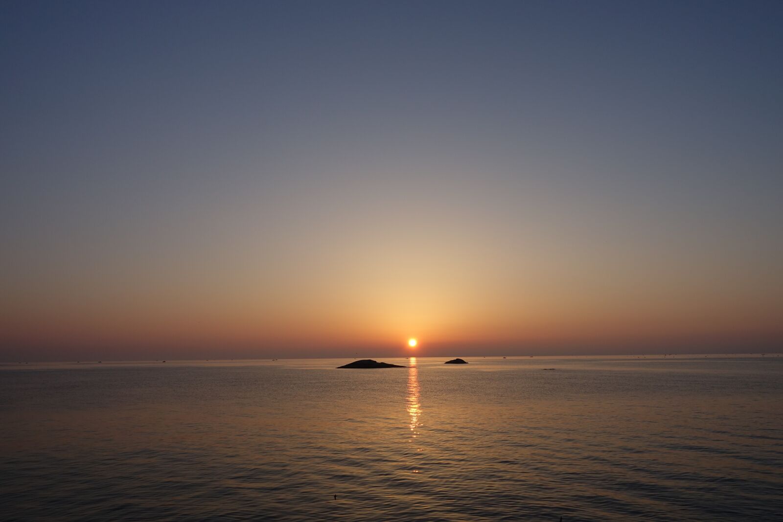 Sony Cyber-shot DSC-RX100 IV sample photo. Sea, sunrise, japan sea photography