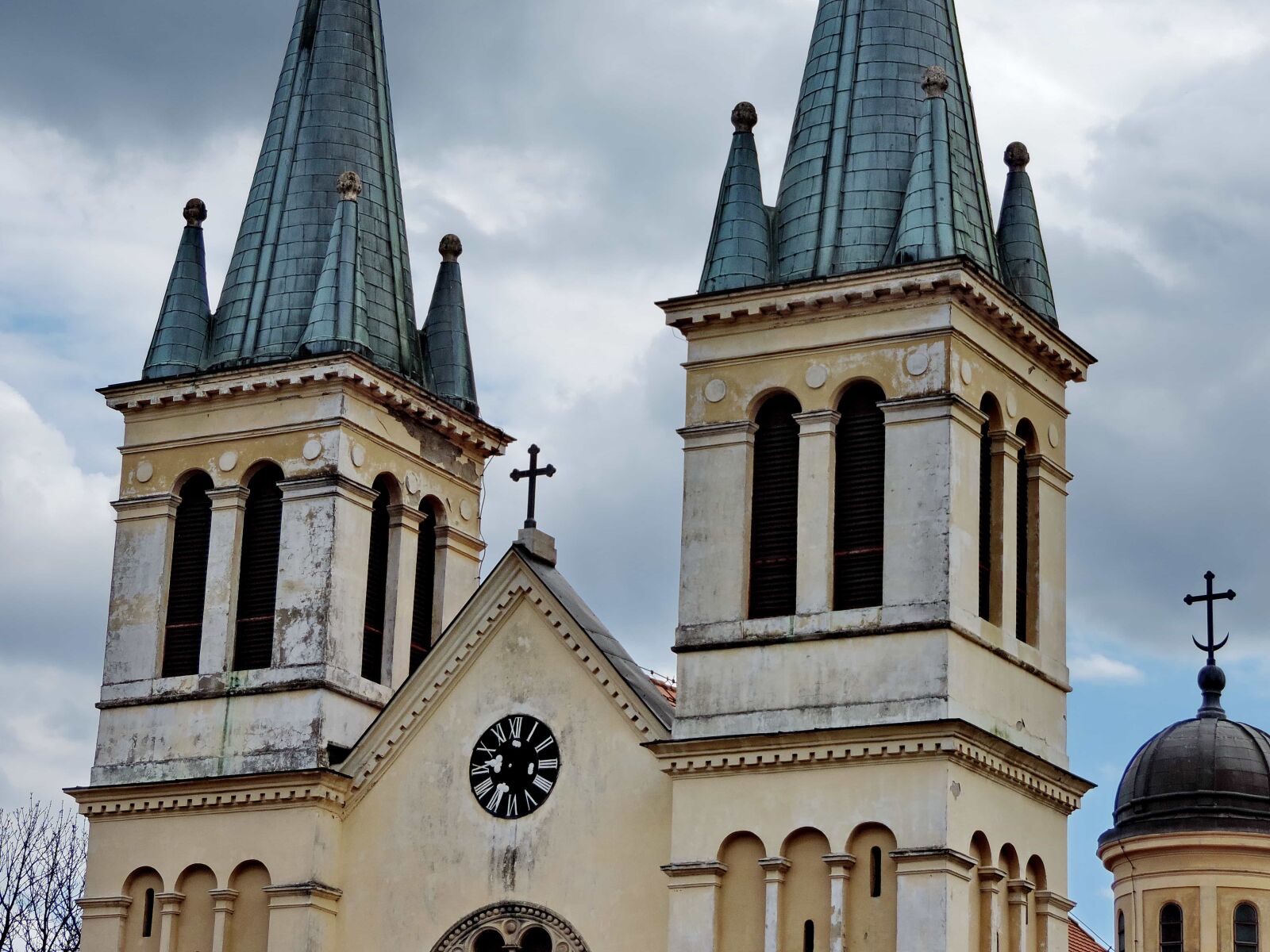 Nikon Coolpix P520 sample photo. Christianity, church tower, islam photography