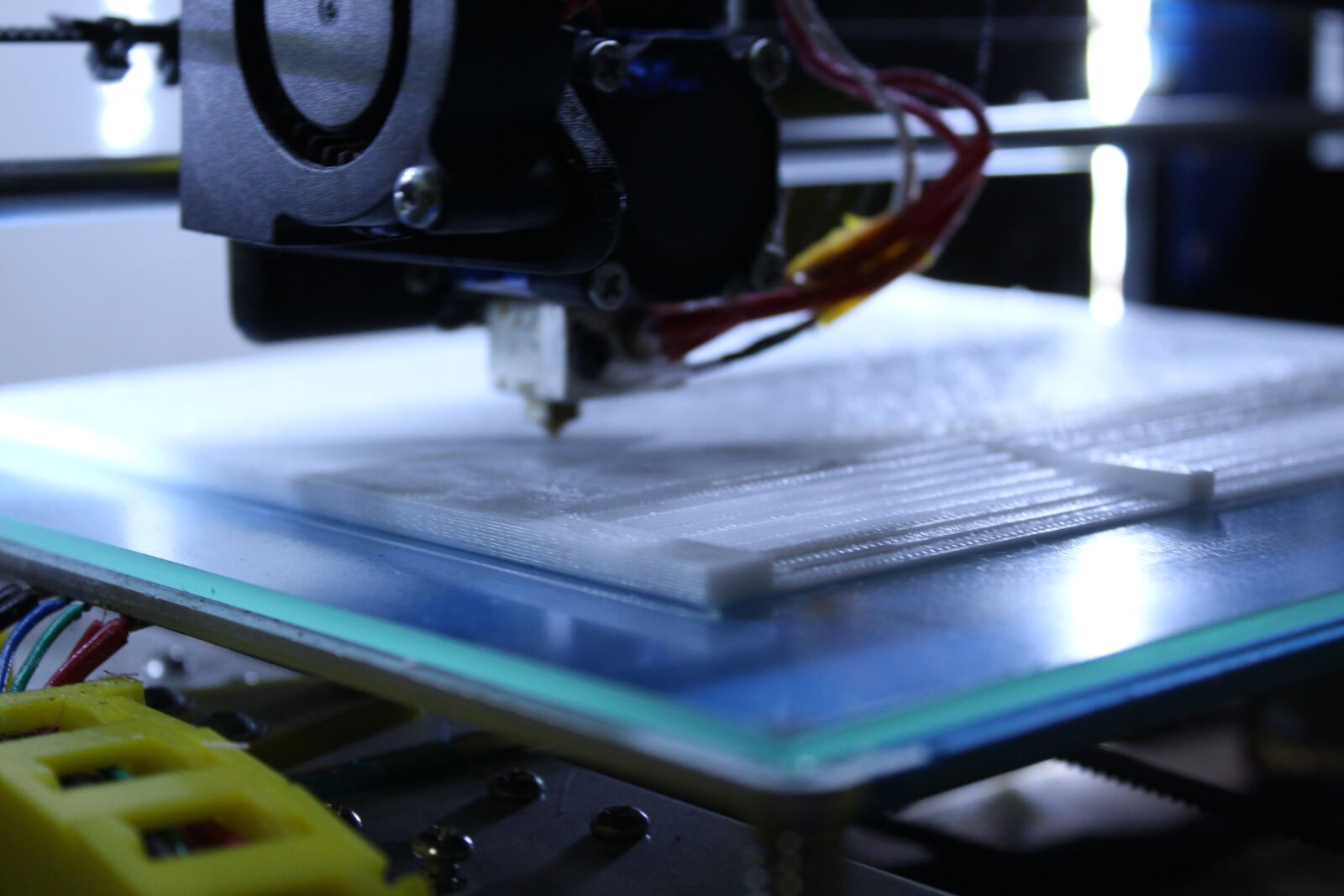 Canon EOS 4000D (EOS Rebel T100 / EOS 3000D) sample photo. Work, 3d printer, technology photography