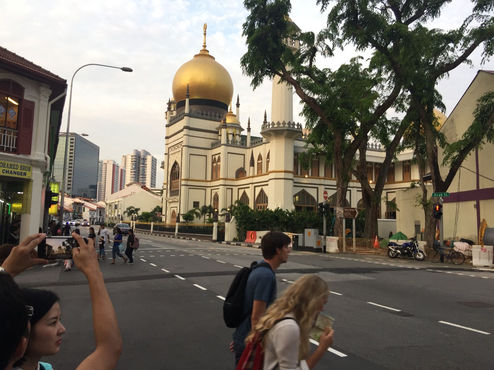 iPhone 6 Plus back camera 4.15mm f/2.2 sample photo. Singapore photography