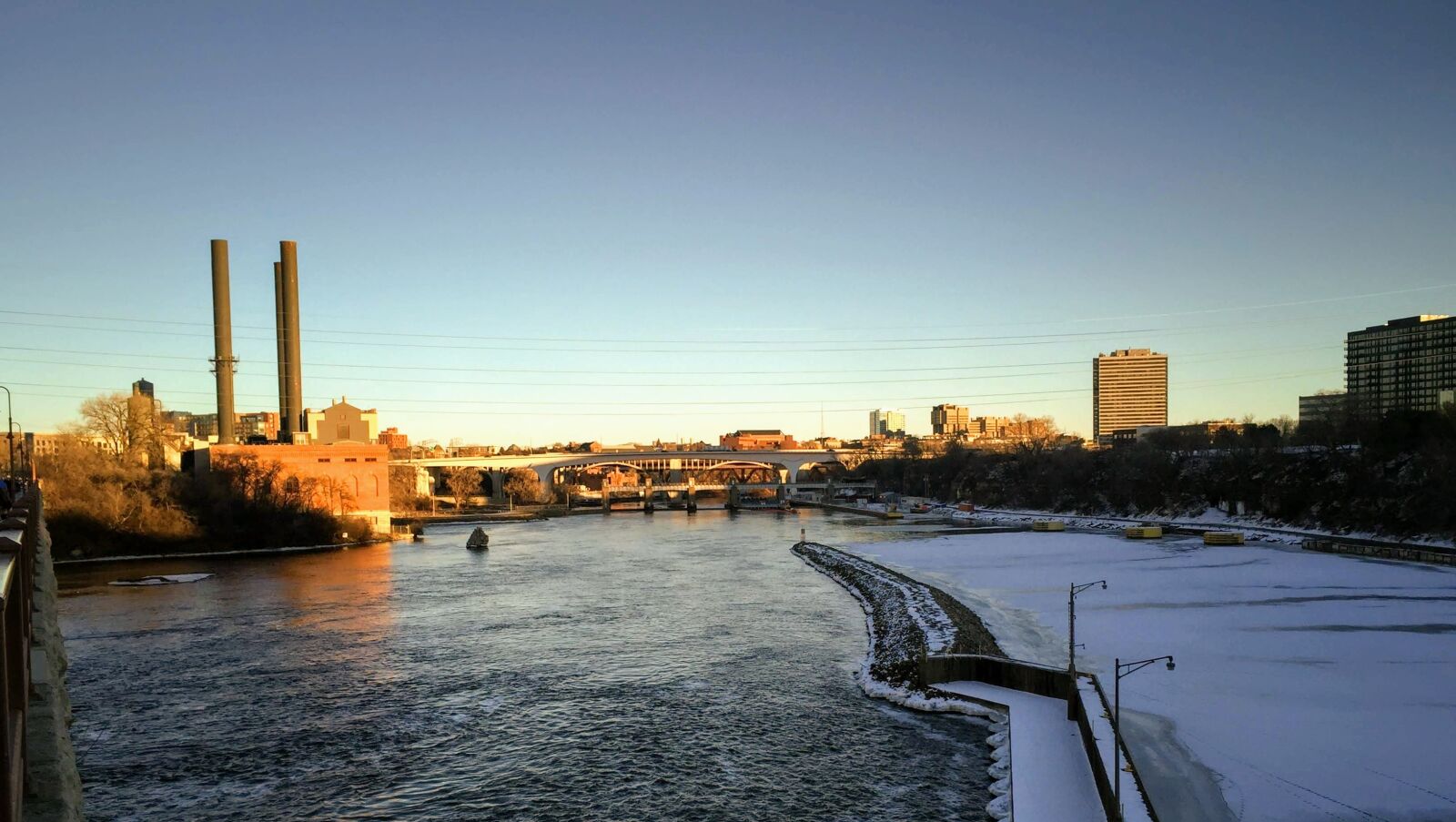 iPhone 6 Plus back camera 4.15mm f/2.2 sample photo. Mississippi river, minneapolis, minnesota photography
