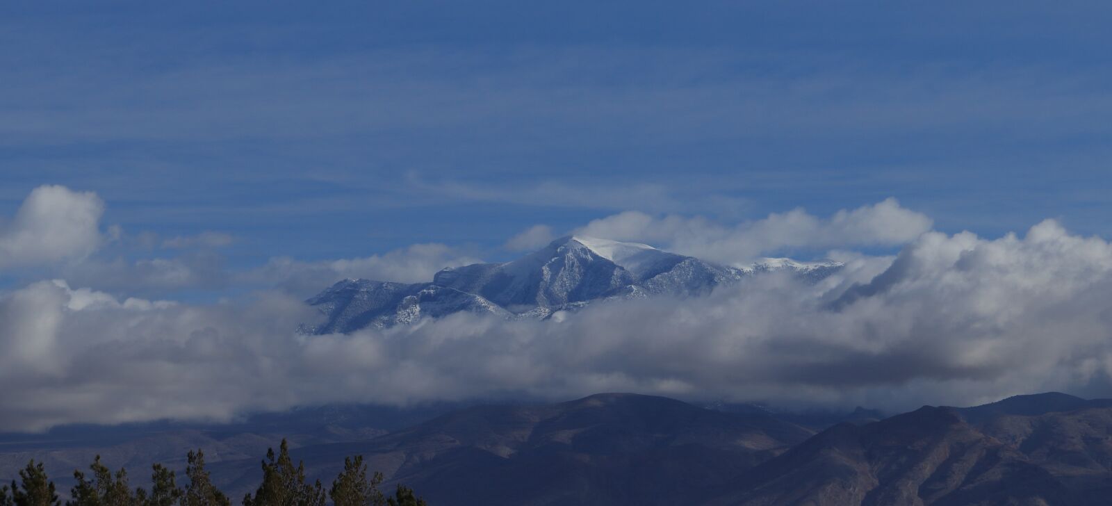 Canon EOS 77D (EOS 9000D / EOS 770D) sample photo. Mountain, storm clouds, mount photography