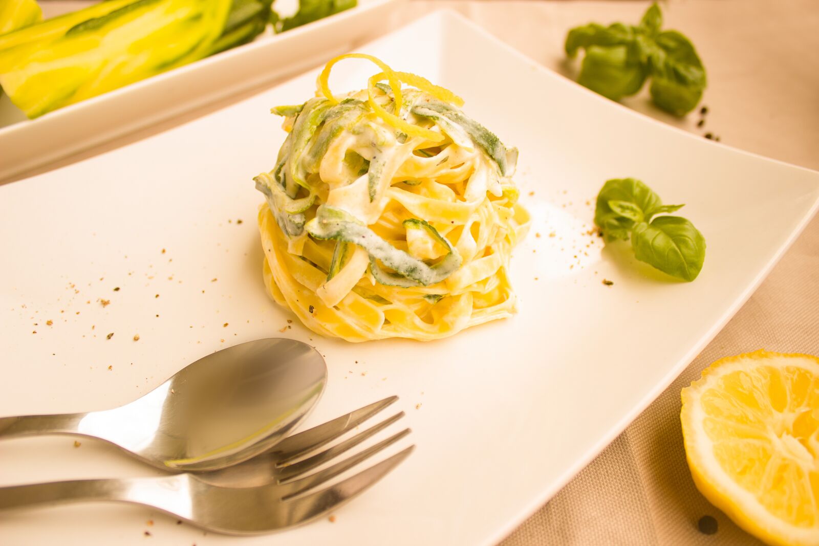 Canon EOS 600D (Rebel EOS T3i / EOS Kiss X5) sample photo. Noodles, zucchini, lemon photography