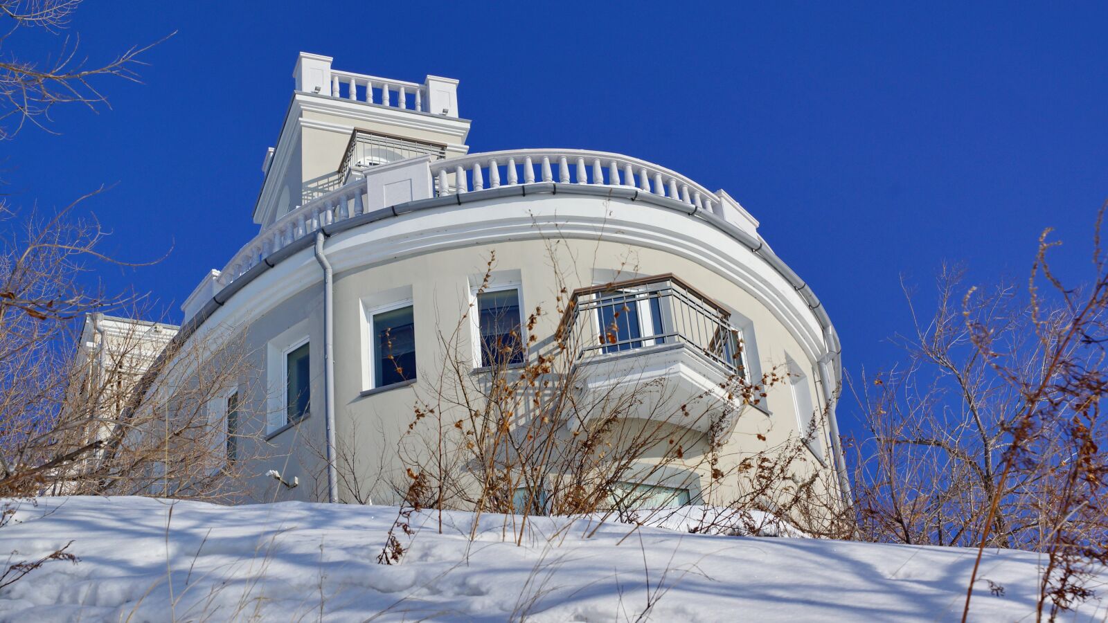 Sony SLT-A77 + Sony DT 16-50mm F2.8 SSM sample photo. Cliff, winter, khabarovsk photography