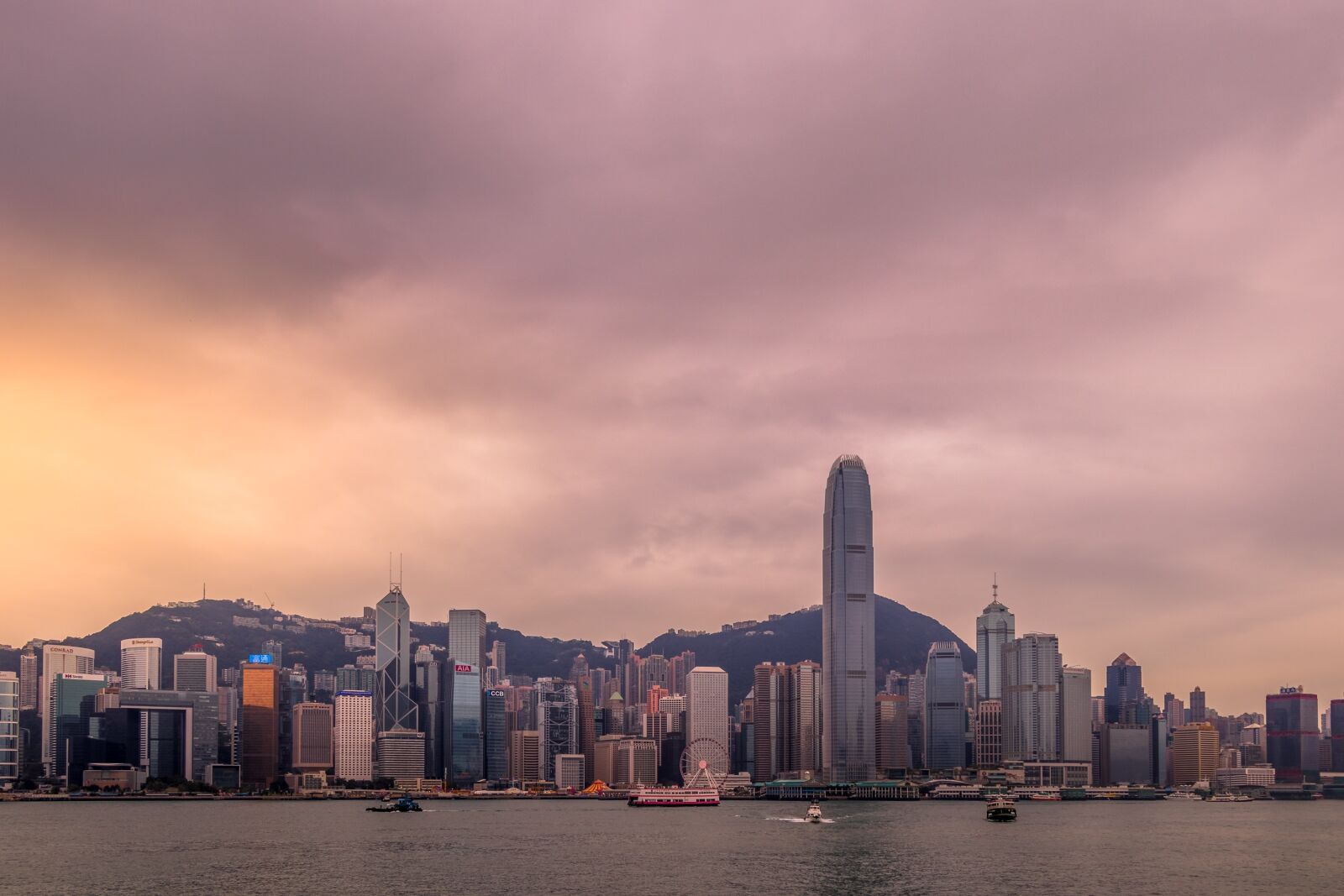 Canon EF-S 18-135mm F3.5-5.6 IS USM sample photo. Hong kong, panorama, superstructure photography