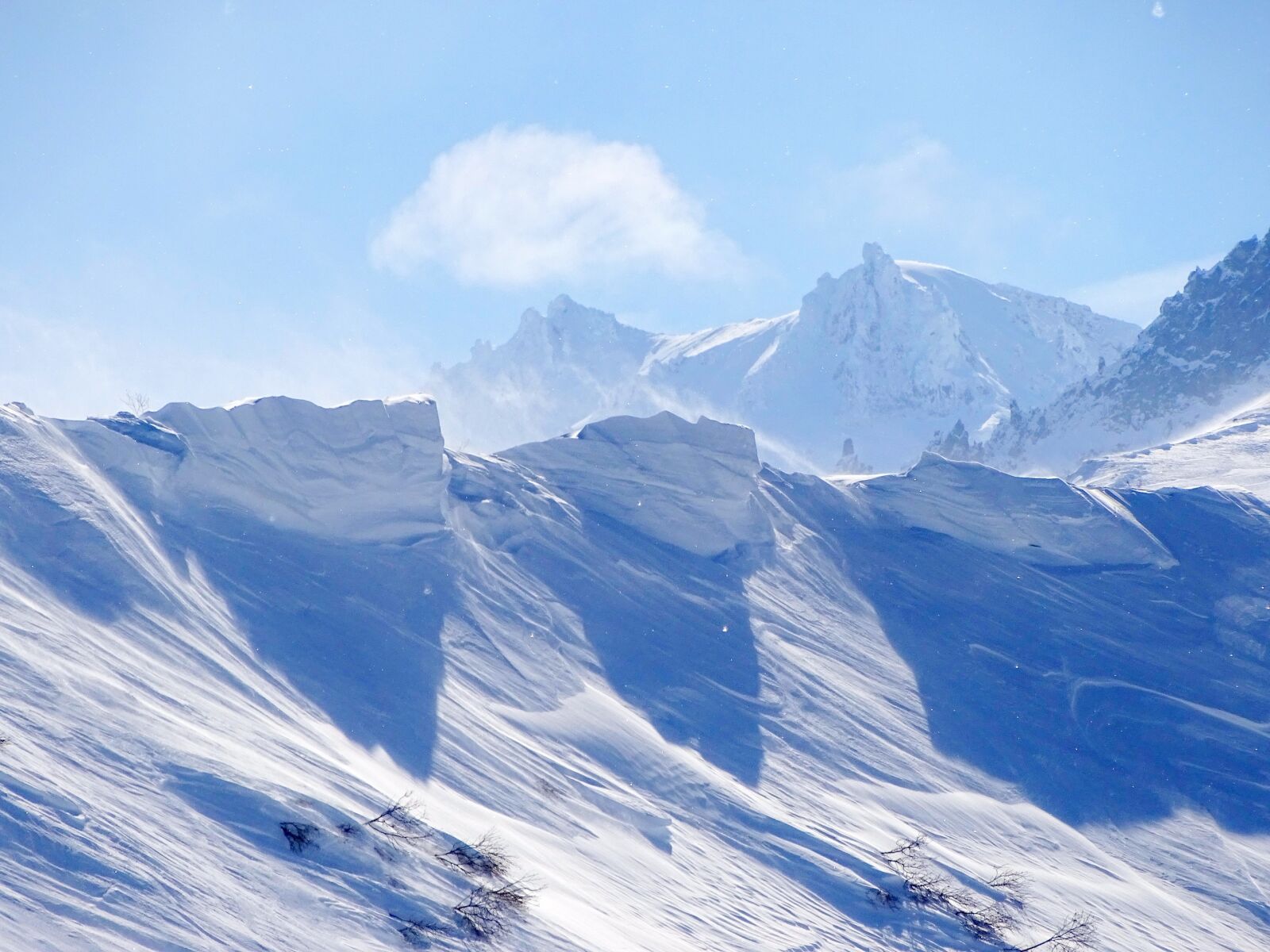 Sony DSC-HX400 sample photo. Mountains, ridge, volcano photography