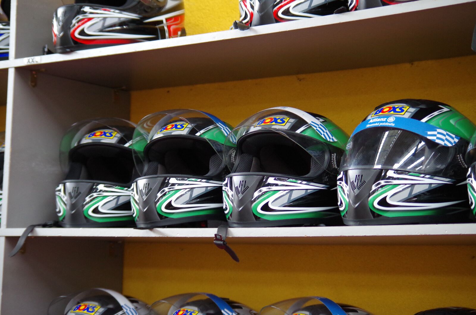 Pentax K-500 sample photo. Helmet, race, go karts photography