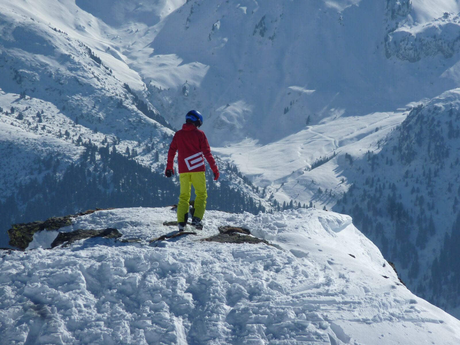 Panasonic DMC-TZ7 sample photo. Ski, winter, snow photography