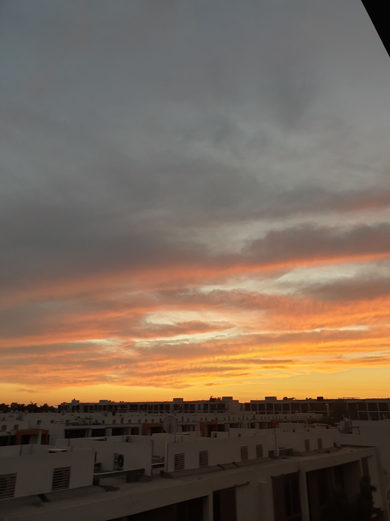 Samsung Galaxy Note9 sample photo. Sunset, covid, dubai photography