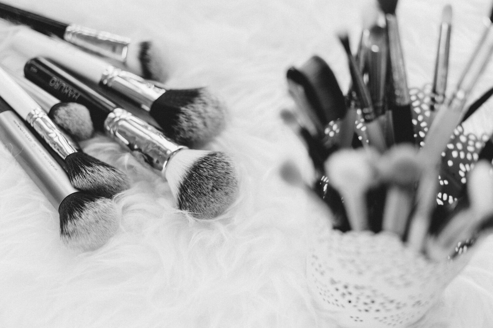 Canon EF 40mm F2.8 STM sample photo. Makeup, brush, things photography