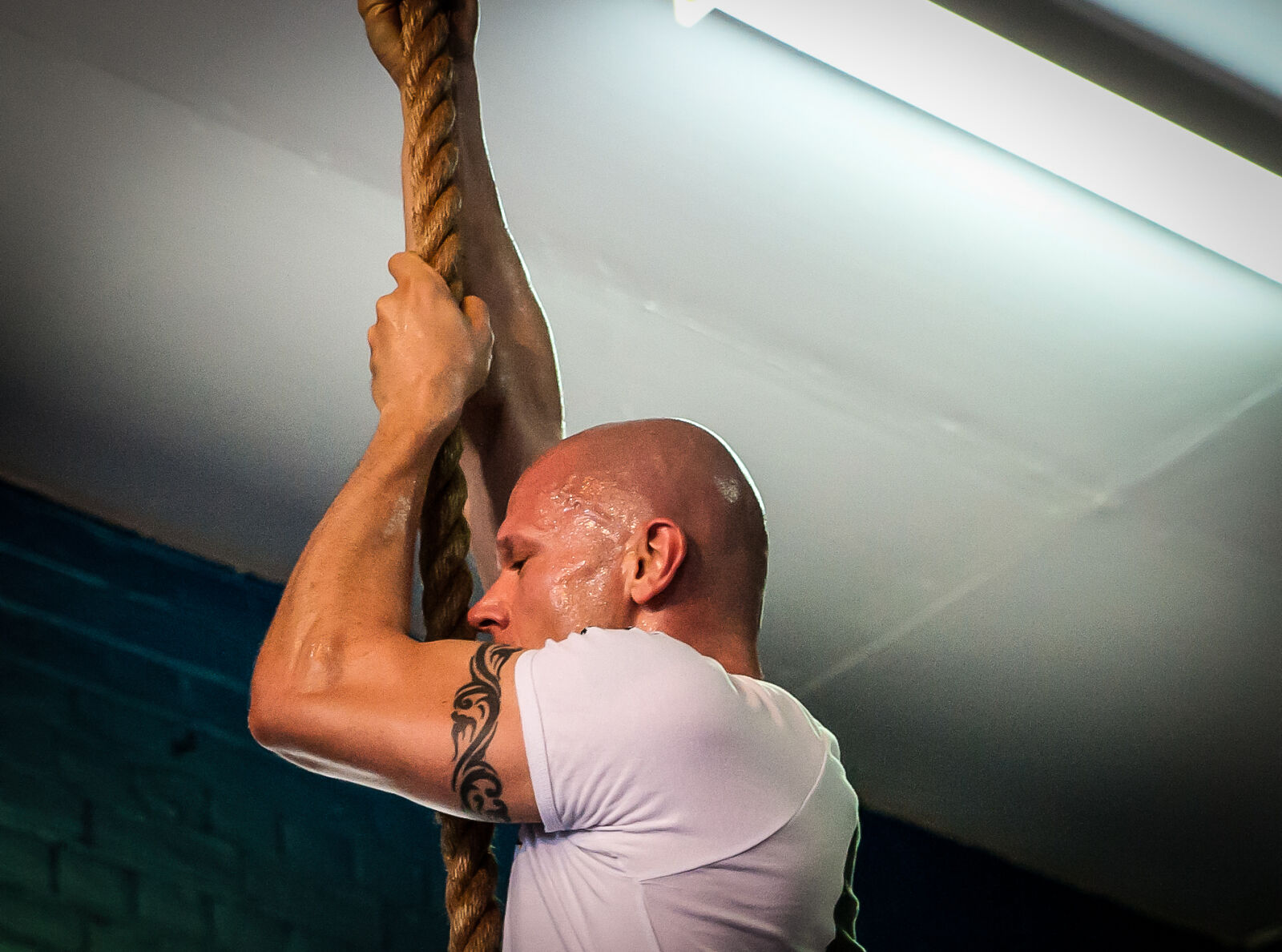 Nikon D700 + Tamron AF 28-75mm F2.8 XR Di LD Aspherical (IF) sample photo. Cavemantraining, crossfit, rope, climb photography