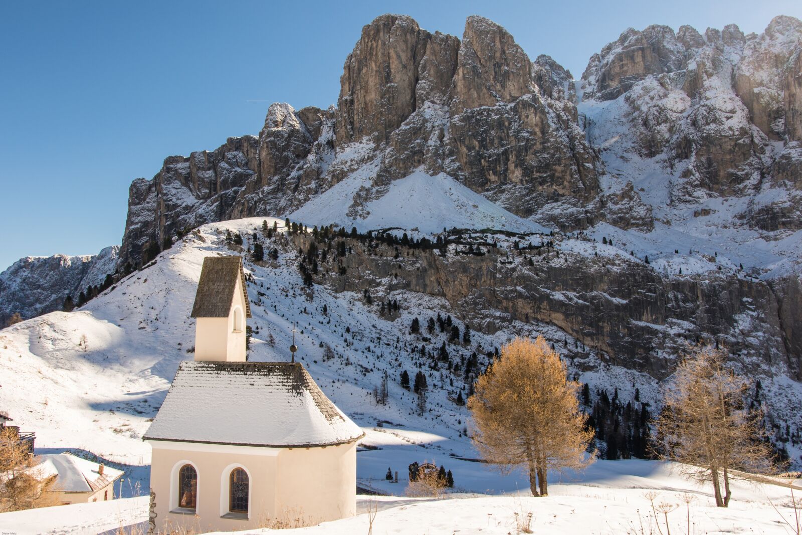 Canon EOS 7D Mark II sample photo. South tyrol, dolomites, chapel photography