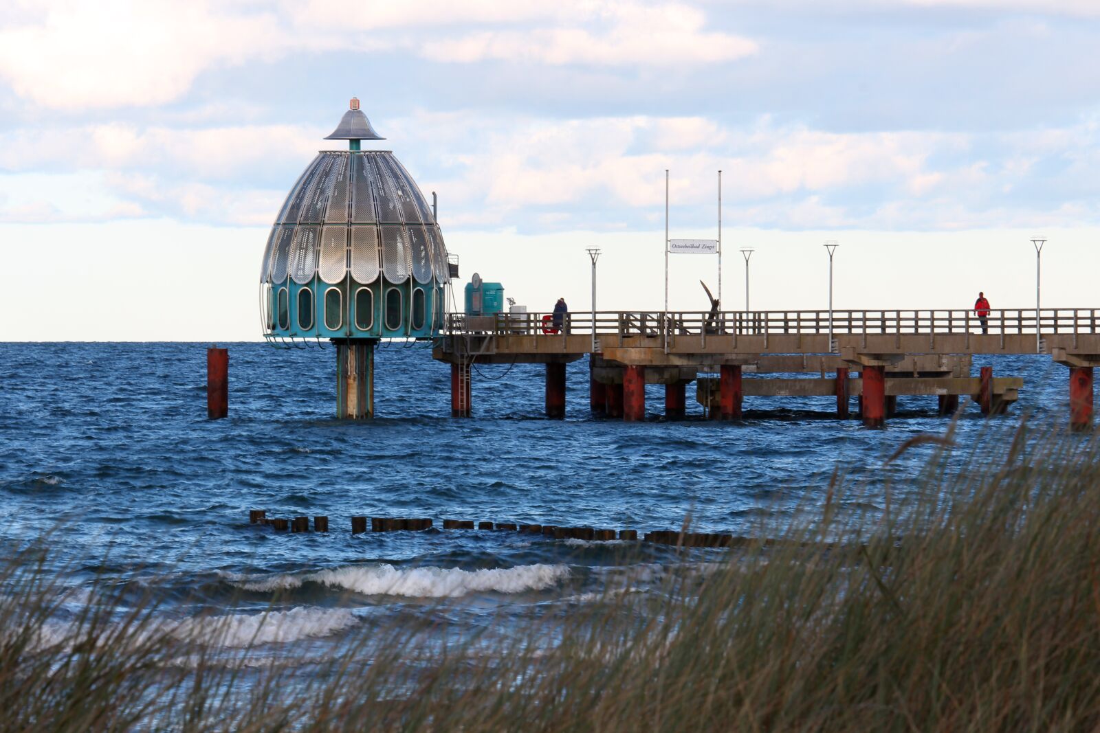 Canon EF-S 55-250mm F4-5.6 IS STM sample photo. Diving bell, baltic sea photography