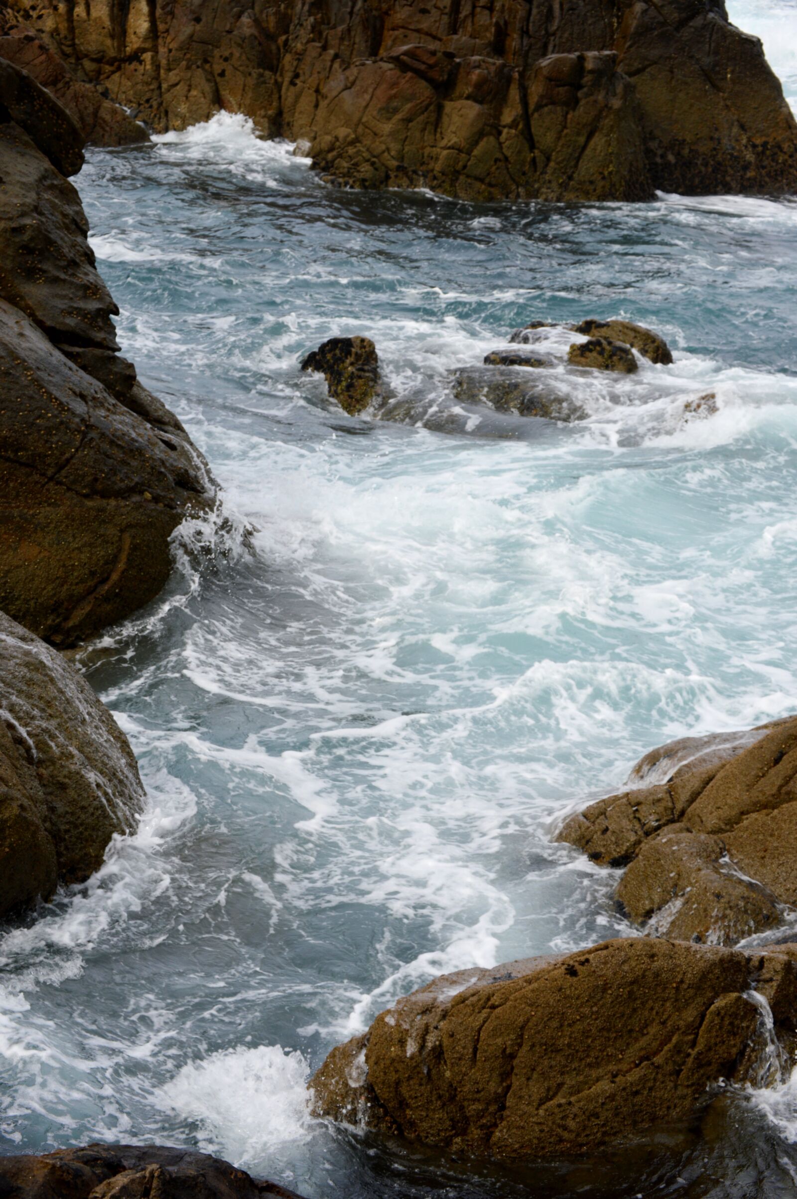 Nikon D3200 sample photo. Galicia, sea, waves photography