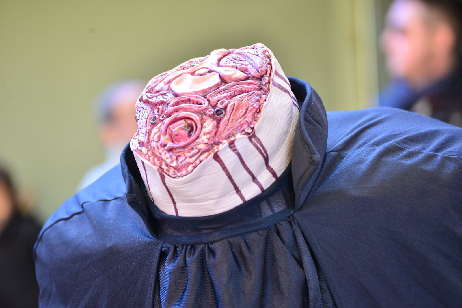 Nikon D610 sample photo. Head, neck, cut photography