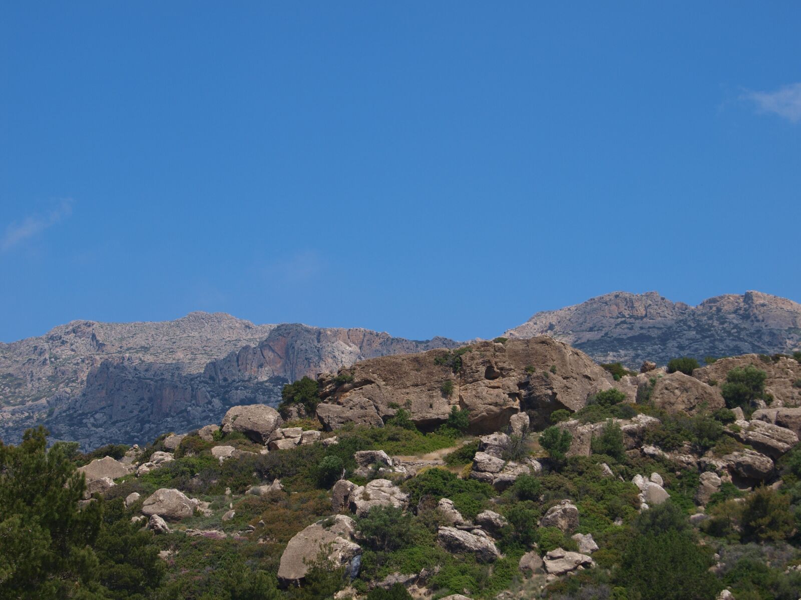 Olympus E-420 (EVOLT E-420) sample photo. Mountains, crete, landscape photography