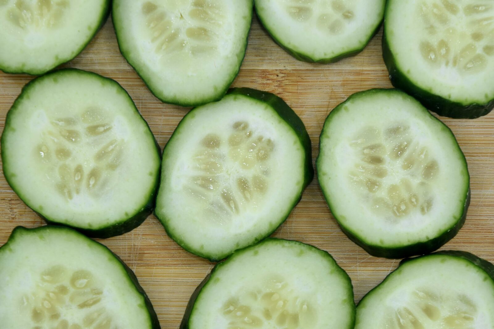 Nikon D5500 sample photo. Cucumber, diet, organic, slices photography
