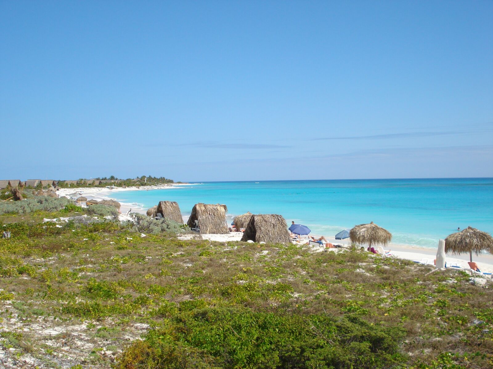 Sony DSC-W55 sample photo. Cuba, beach, blue photography
