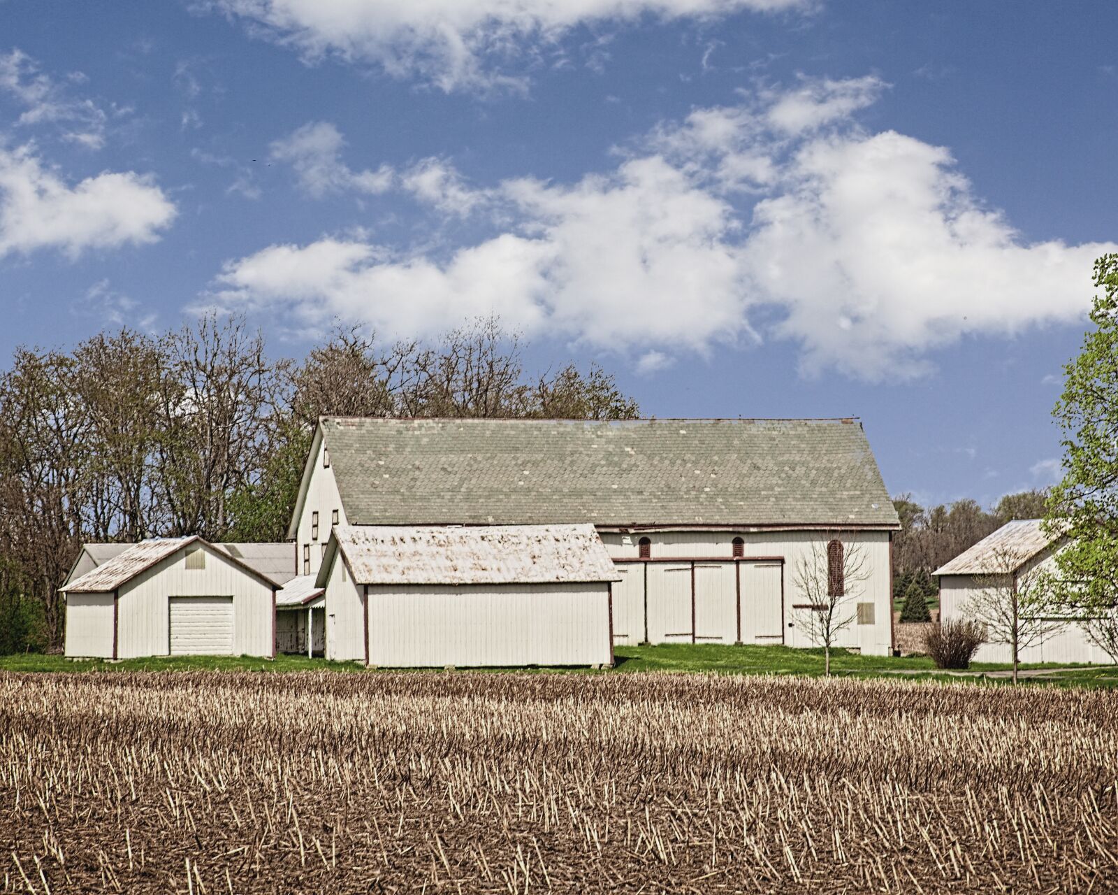 Canon EOS 5D Mark II + Canon EF 75-300mm f/4-5.6 sample photo. Barn, rustic, barns photography