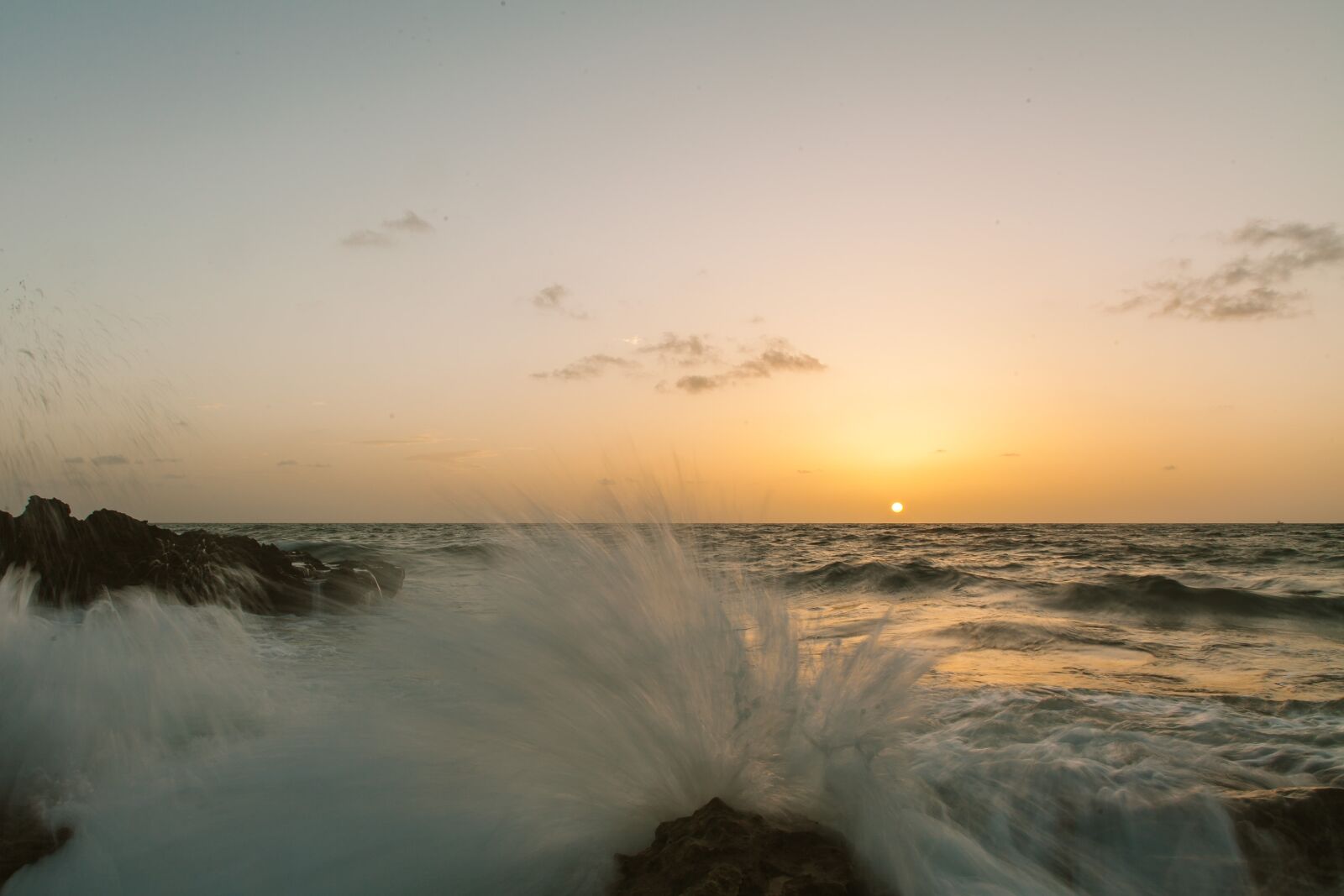 Canon EOS 5D Mark II sample photo. Sea, ocean, water photography