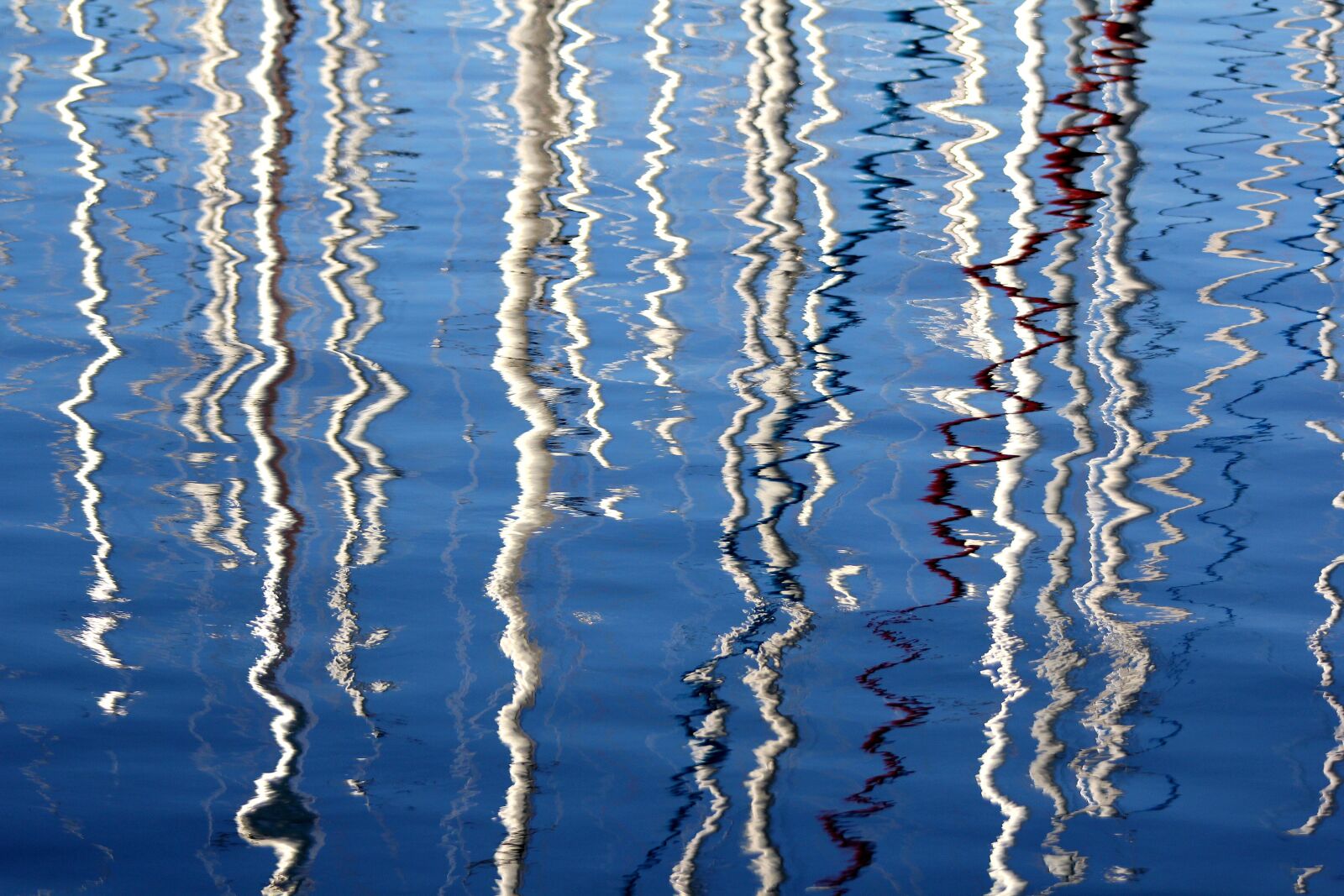 Canon EOS 550D (EOS Rebel T2i / EOS Kiss X4) sample photo. Sea, water, harbor photography
