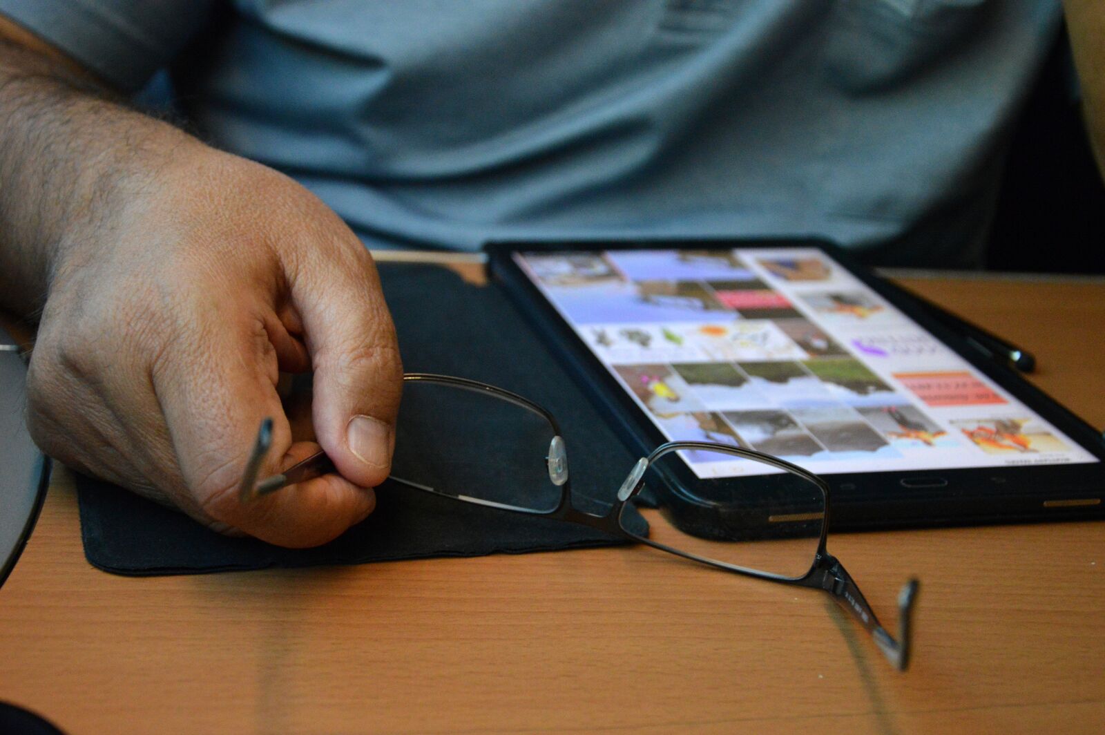 Nikon D3200 sample photo. Work, office work, on photography