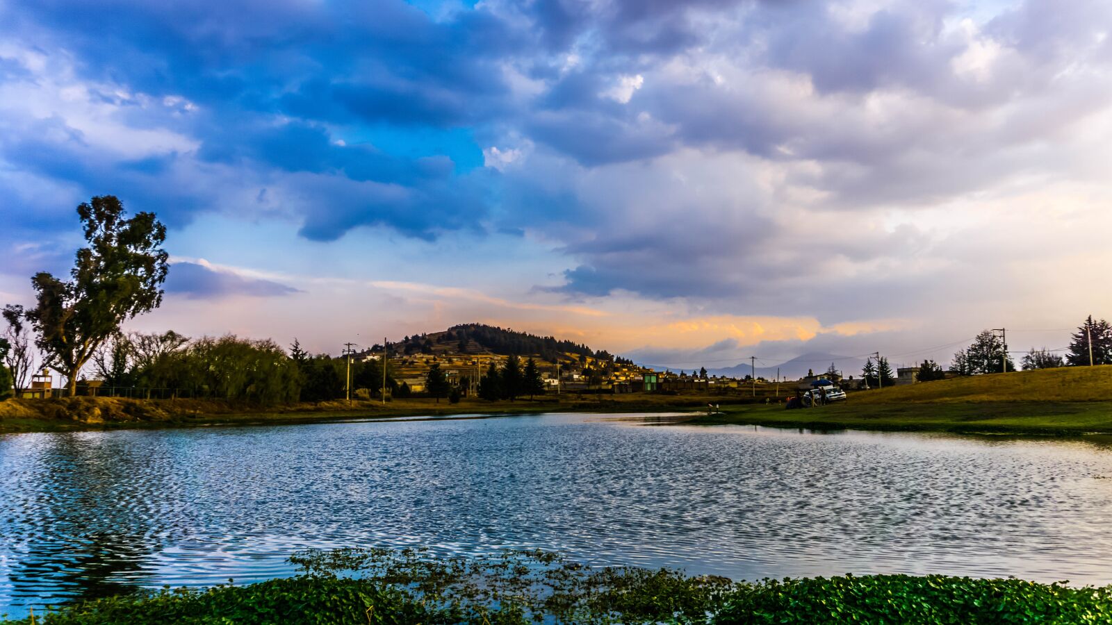 Sony E 16-50mm F3.5-5.6 PZ OSS sample photo. Cloud, water, sky photography