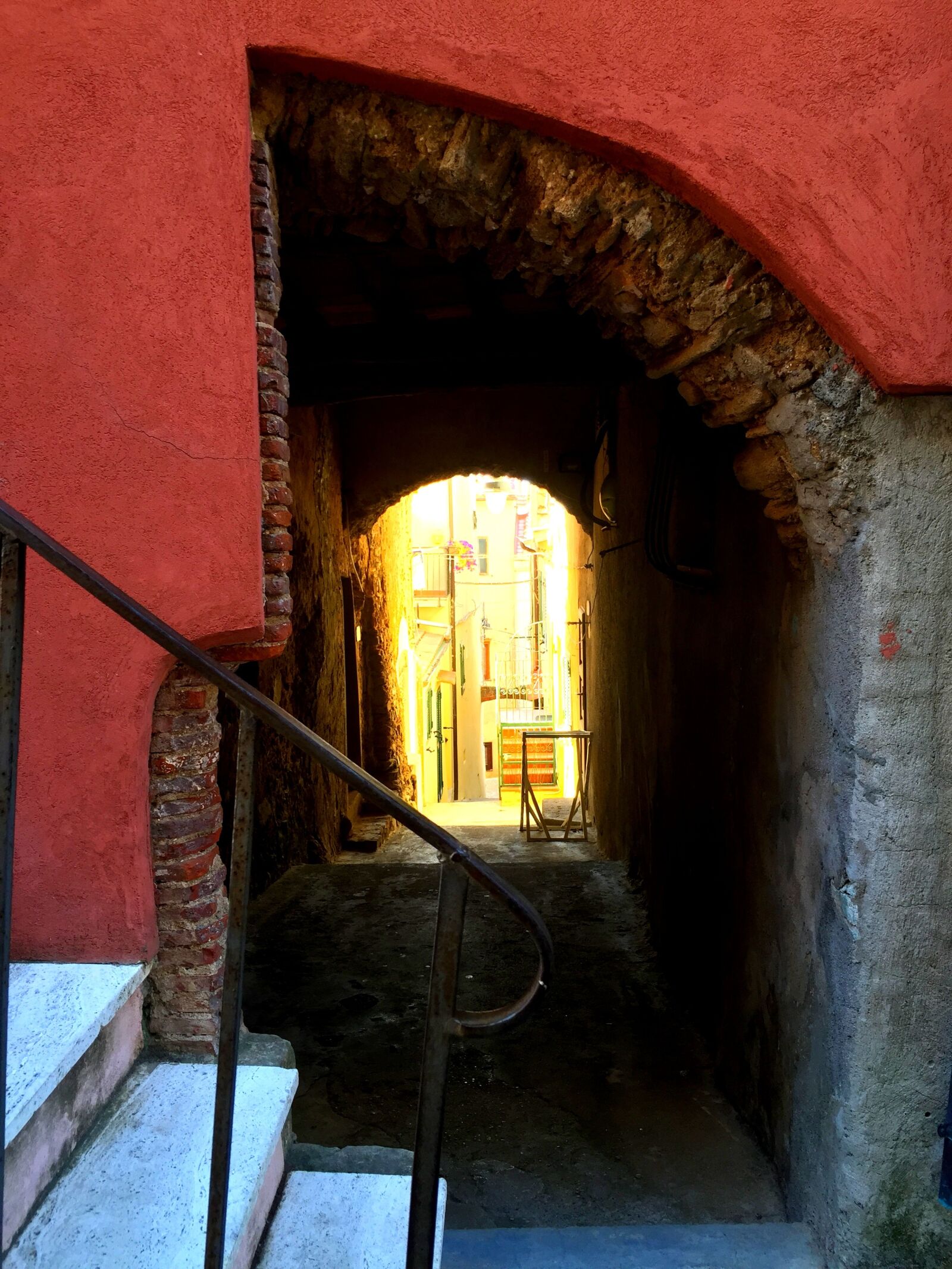 Apple iPhone 6 sample photo. Archway, wall, input photography