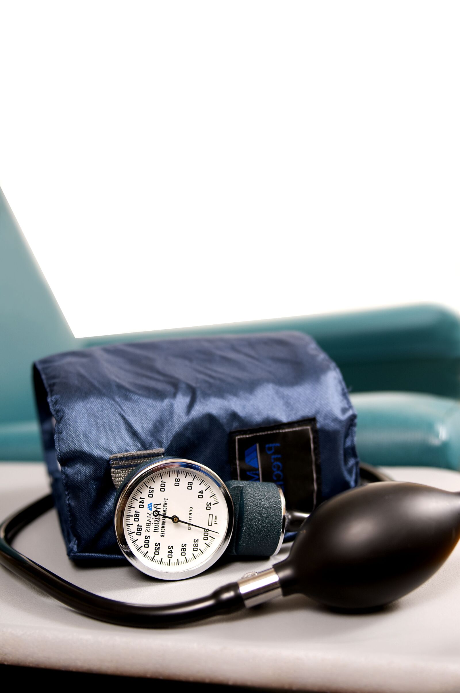 Nikon D300 sample photo. Blood, pressure, sphygmomanometer photography