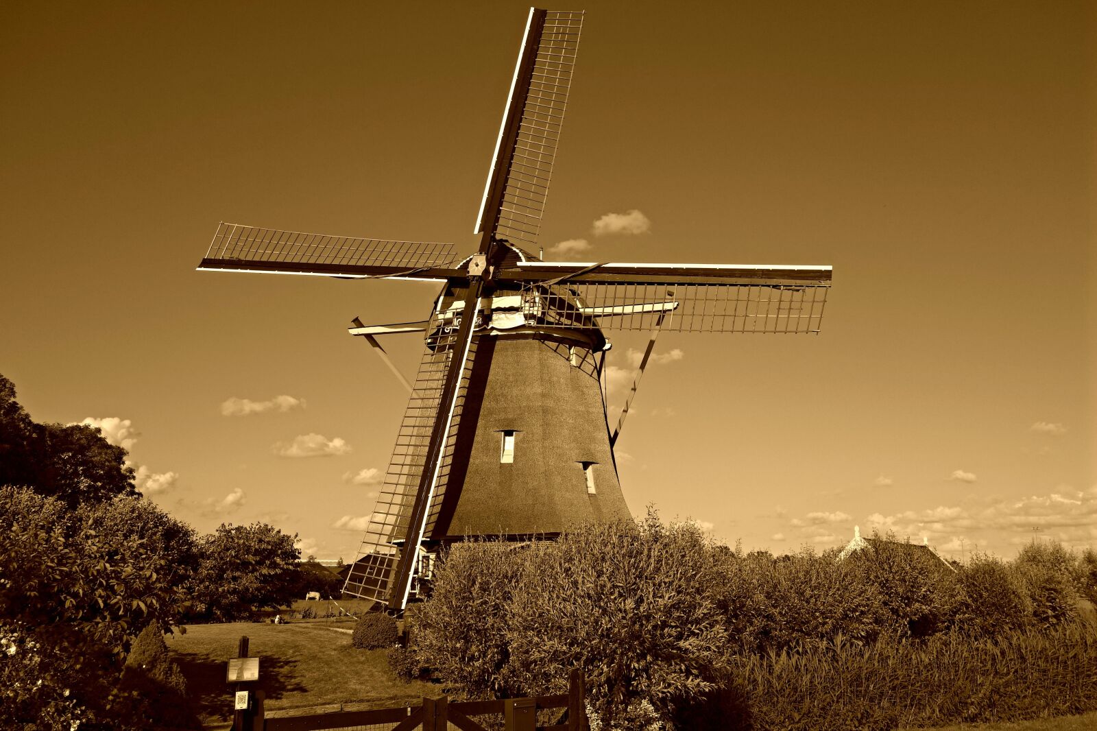 Sony Cyber-shot DSC-RX100 sample photo. Windmill, mill, dutch windmill photography