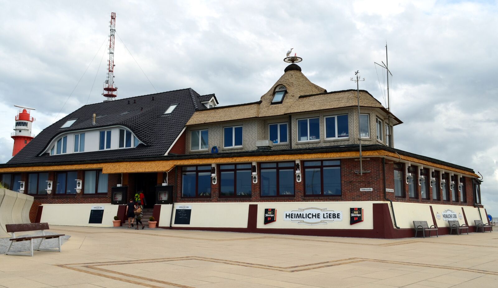Nikon D5100 sample photo. Borkum, secret love, restaurant photography