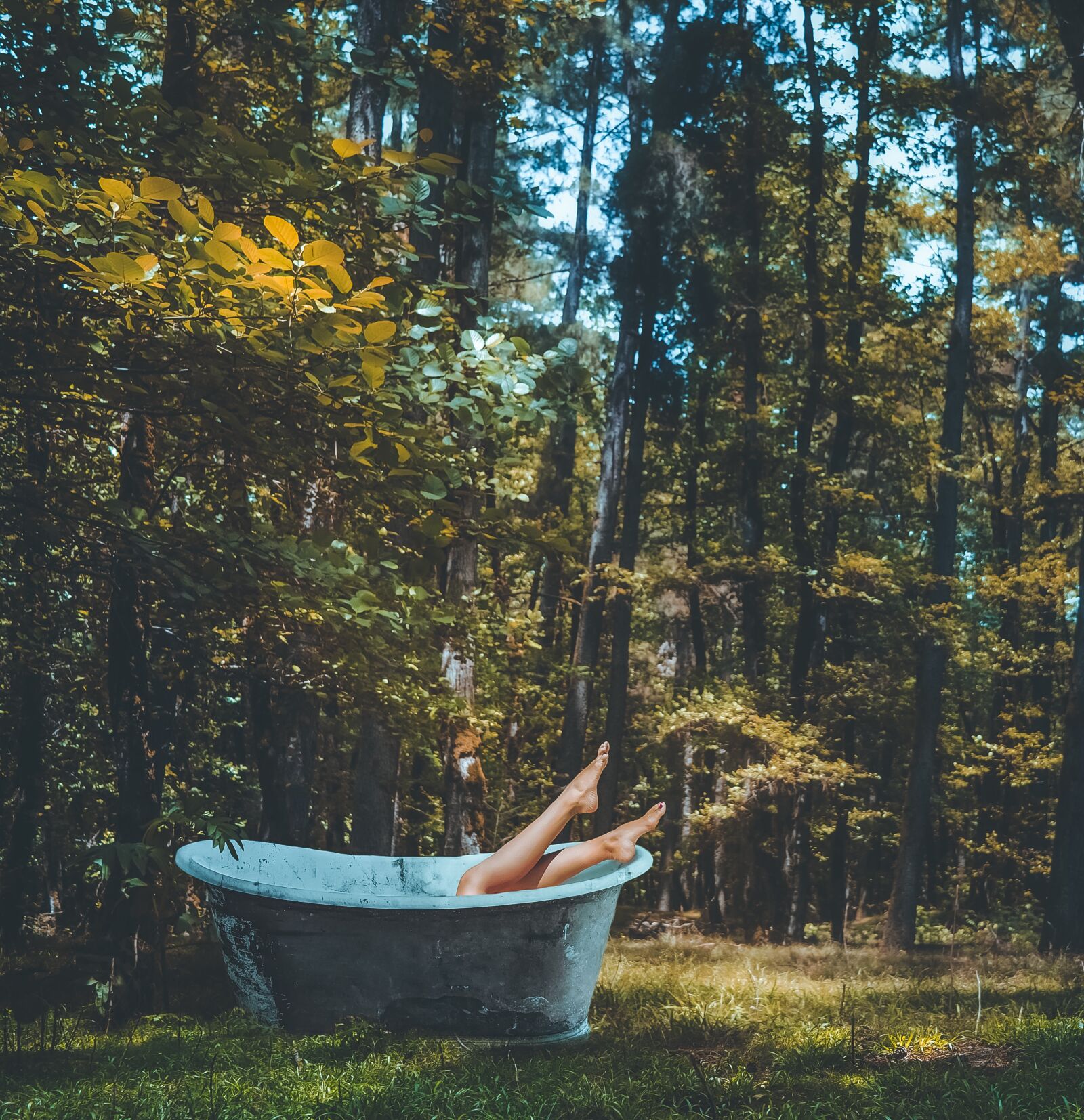 Nikon D3200 sample photo. Summer, legs, bathtub photography