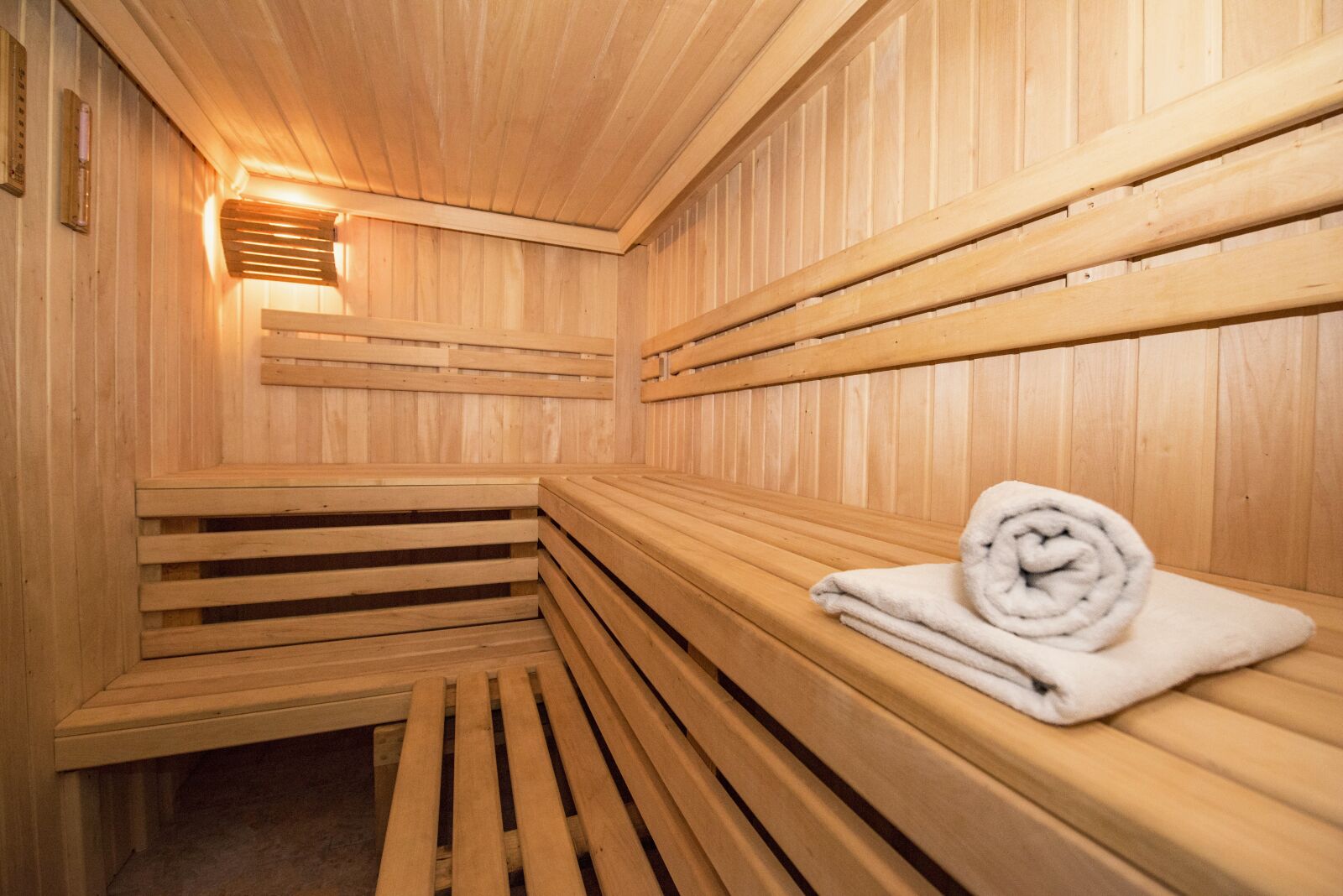 Nikon D750 sample photo. Pool, sauna, bath photography