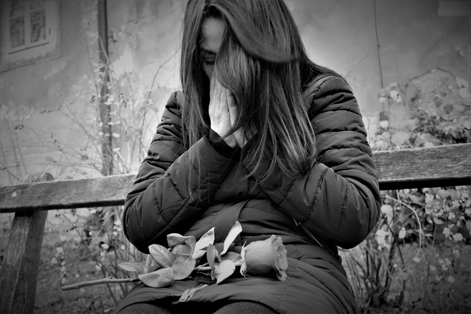 Sony Cyber-shot DSC-RX100 II sample photo. Sad girl, red rose photography