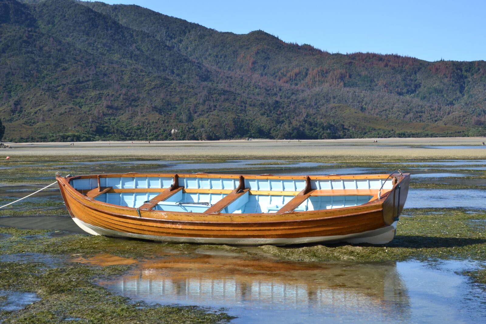 Nikon D3100 sample photo. Boat, beach, water photography