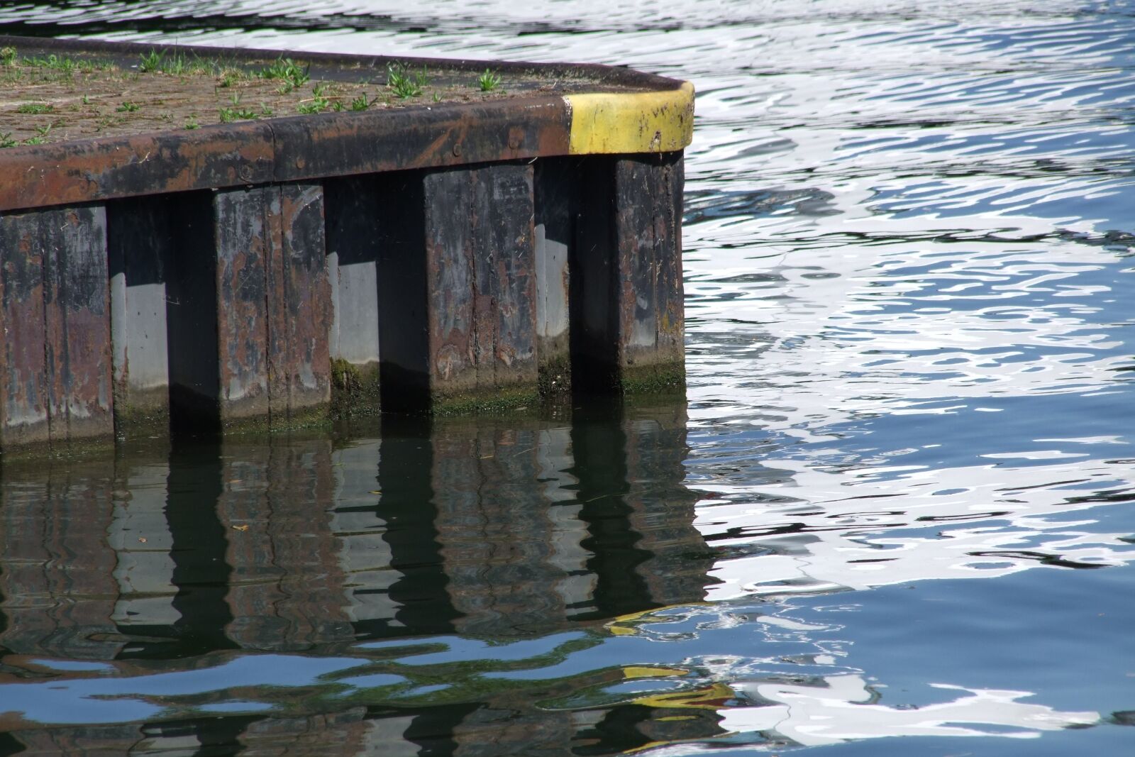 Fujifilm FinePix S100fs sample photo. River, water, pier photography