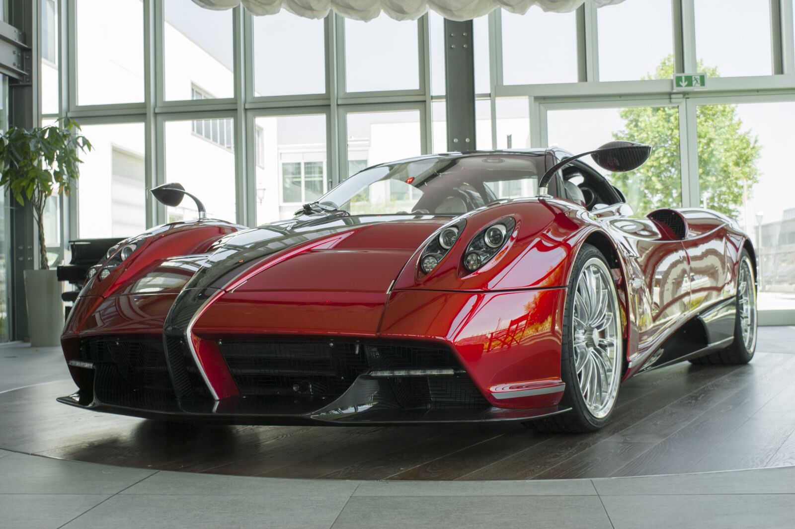 Sony Alpha DSLR-A350 sample photo. Pagani, huayra, auto photography