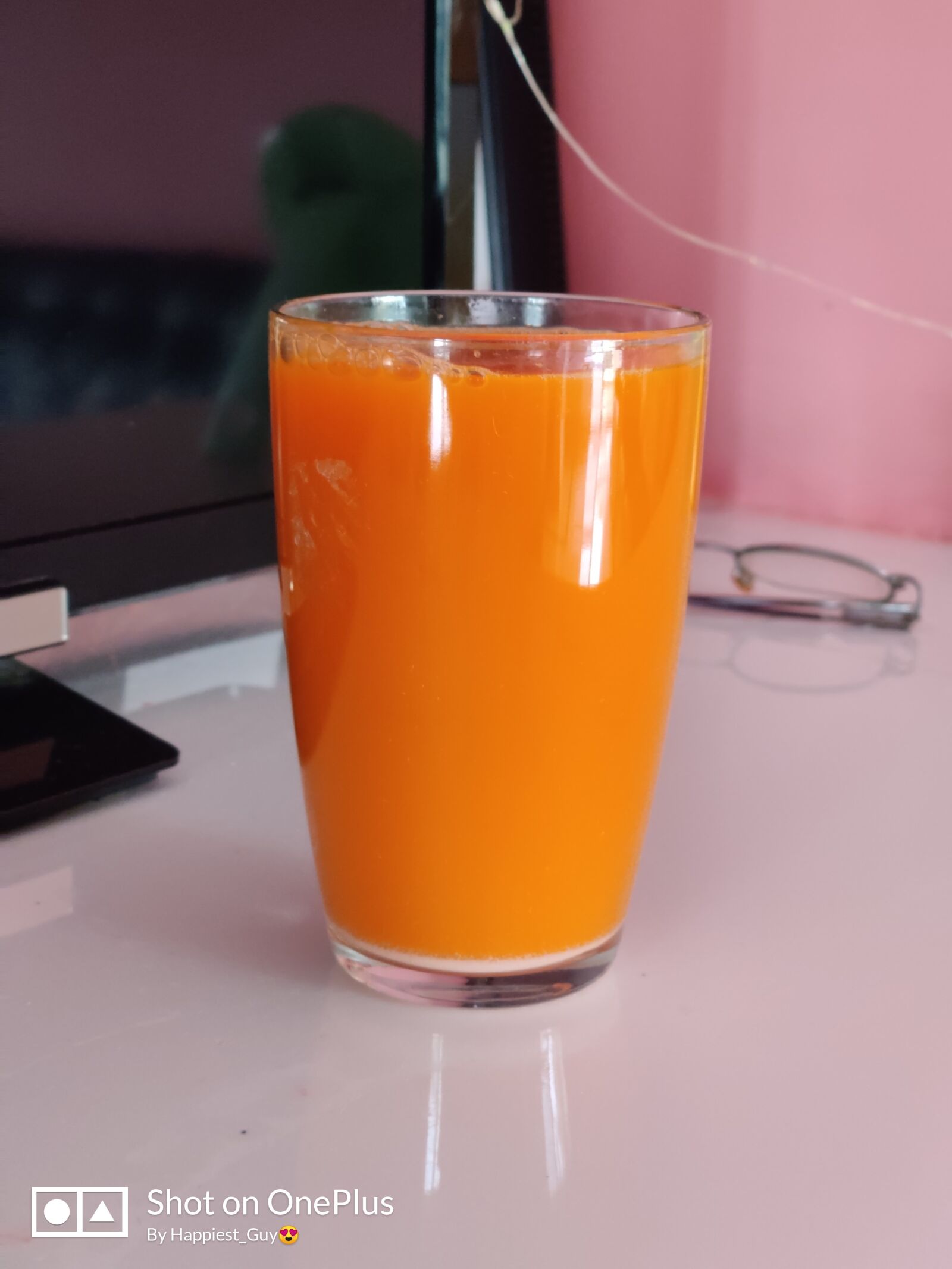 OnePlus HD1911 sample photo. Glass, juice glass, water photography
