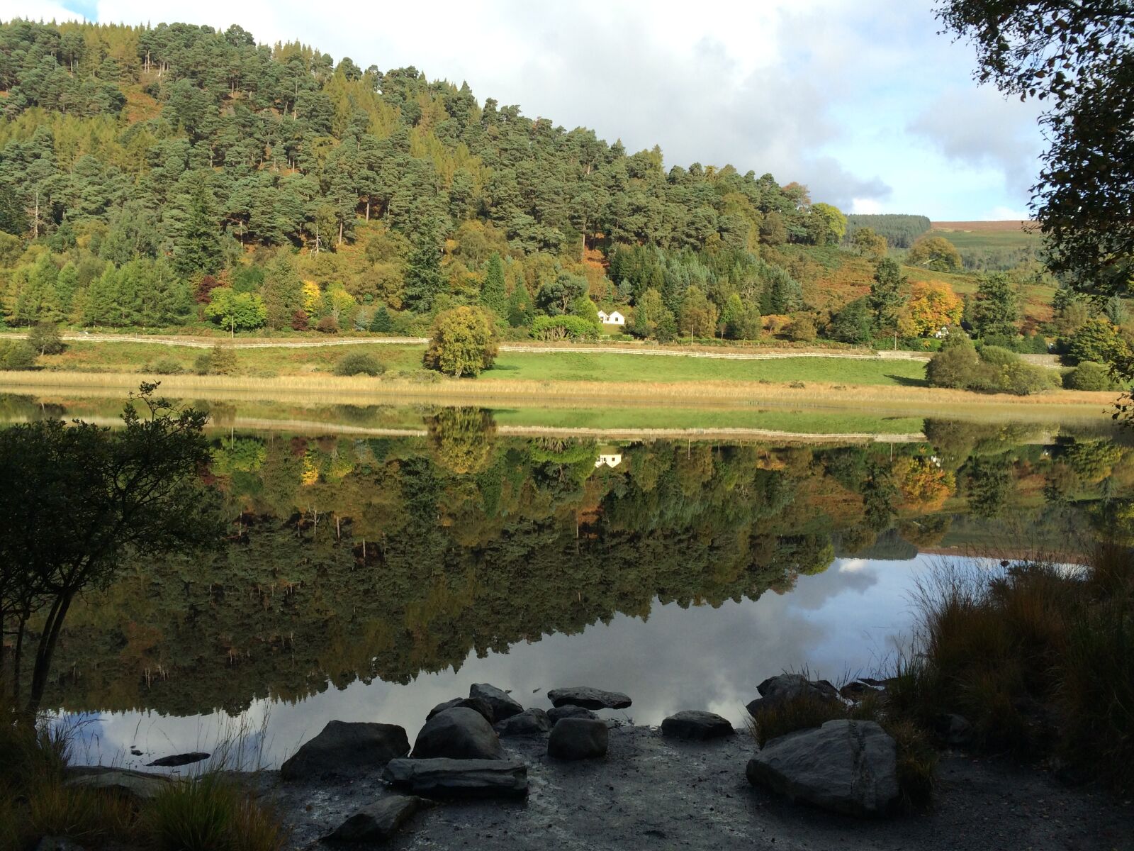 iPhone 5s back camera 4.15mm f/2.2 sample photo. Ireland, lake, nature photography