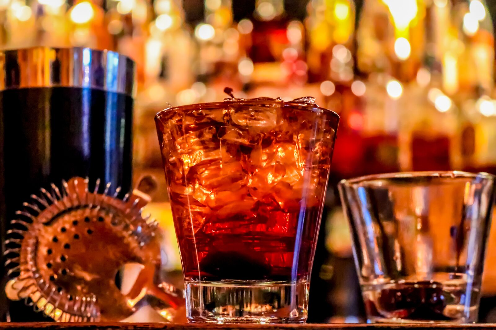 Canon EOS 80D sample photo. Alcohol, drink, glass photography