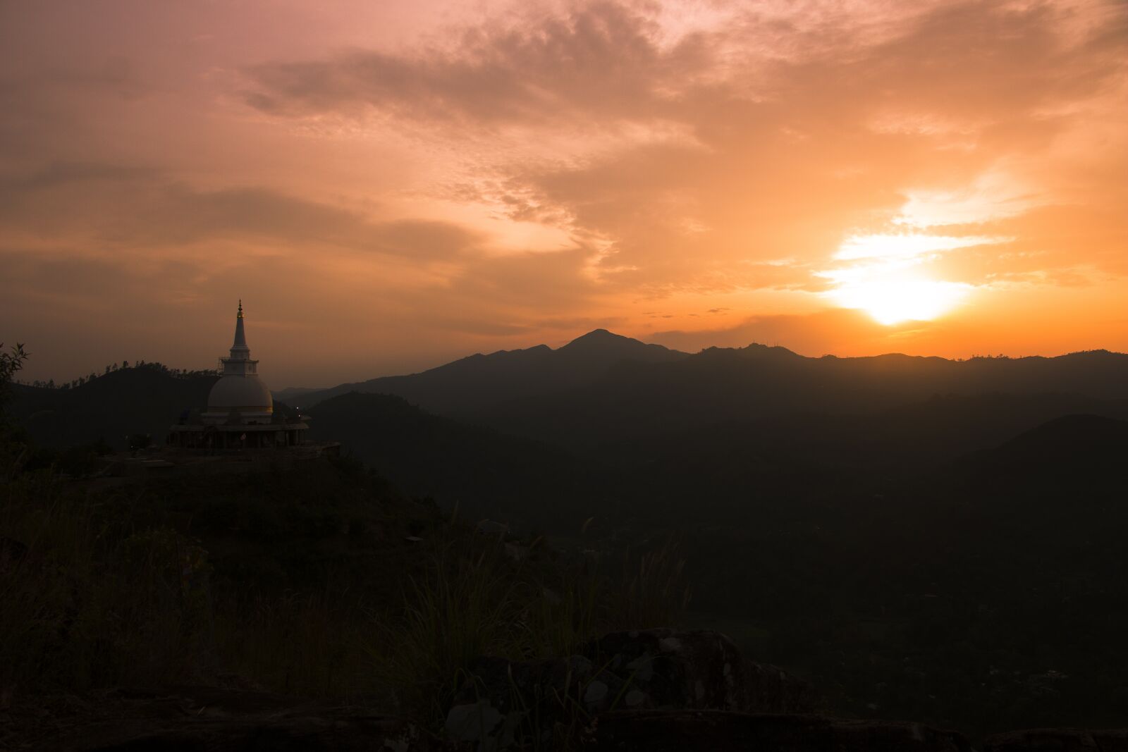 Canon EOS 70D sample photo. Stupa, pagoda, monastery photography